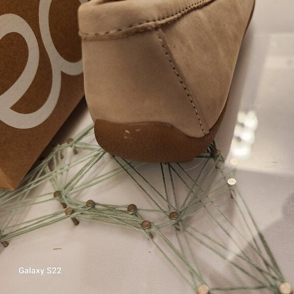 Earth "Carmen" Loafers. NIB. Size 5. Color is called Light Natural - Picture 4 of 10